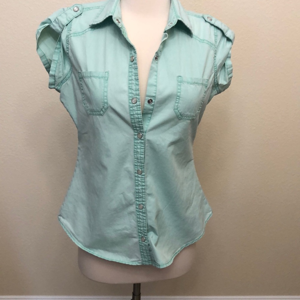 Rue 21 Green Short Sleeve Shirt
